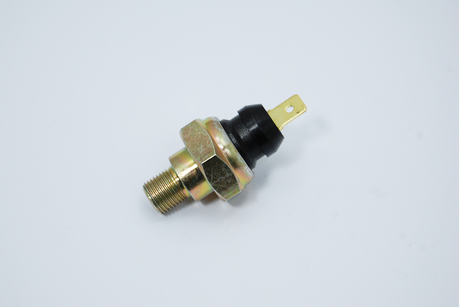 Oil pressure switch with Tapered thread