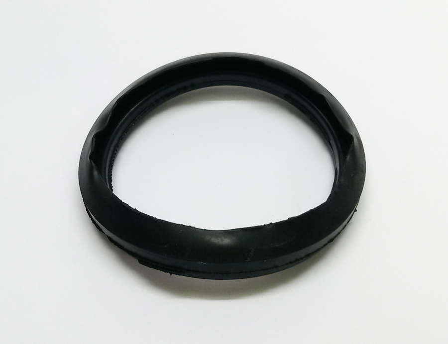 Speedo Tacho rubber early type top ring A10 A65 A50