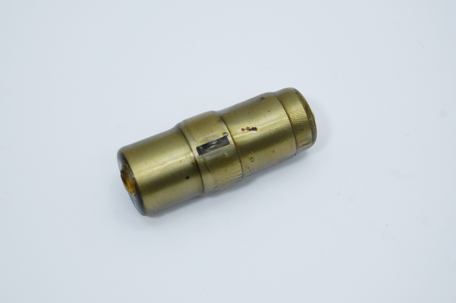 Idler pinion spindle late A50/A65 70-73