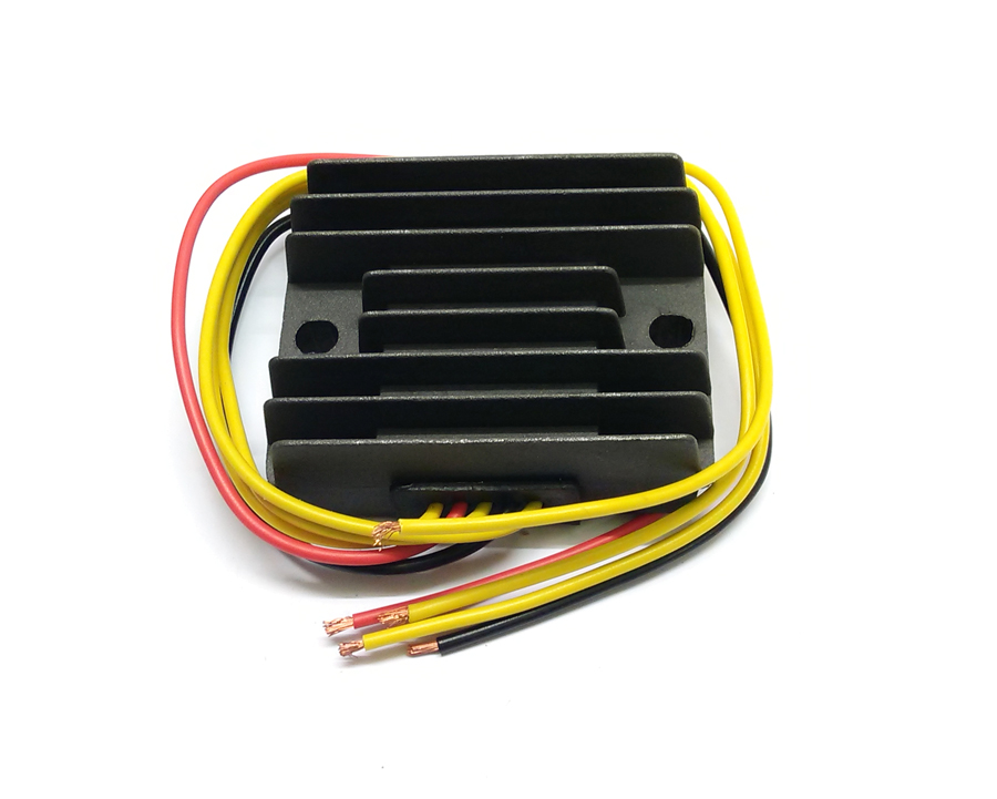 Three phase regulator/rectifier unit