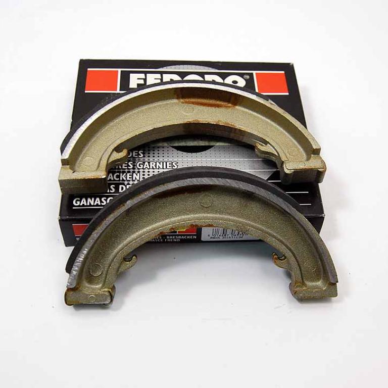 Ferodo brake shoes front/rear 7inch fw Tri & BSA