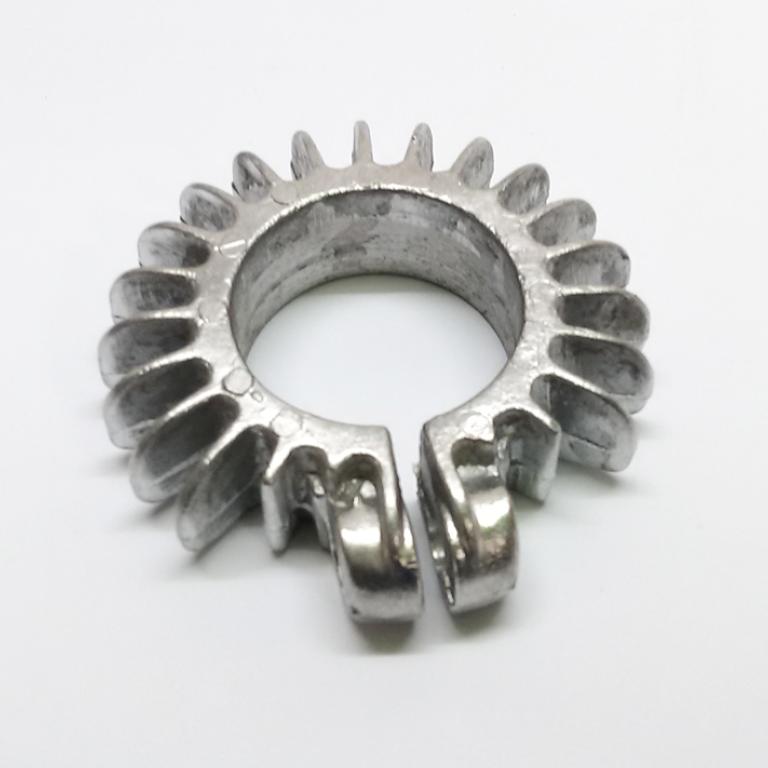 Finned exhaust pipe clamp for 1 1/2 inch pipes