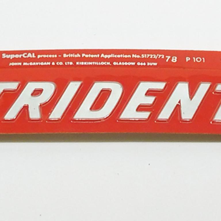 Trident decal silver & red