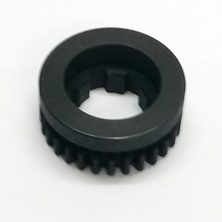 Driving gear for oil pump 3 cyl T150 T160 R3