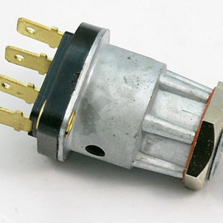 Lucas ignition swtc Pre oif no keys see 82.6981 forkey&barrel