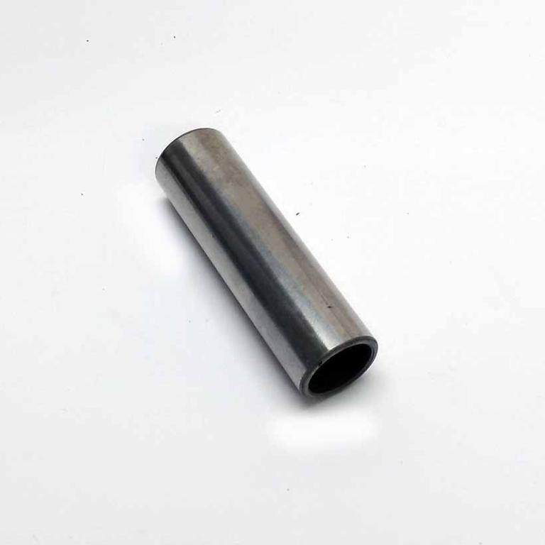 Gudgeon pin for big bore piston